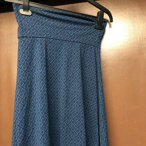 LulaRoe Azure skirt sz S